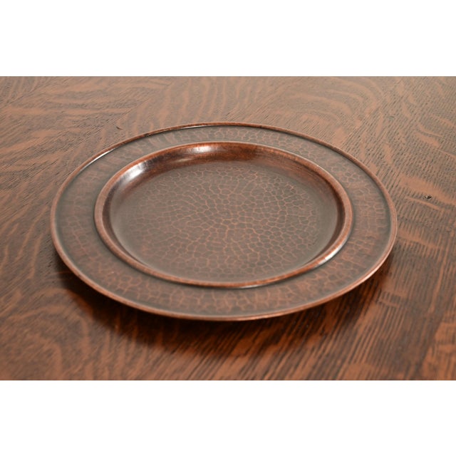 Art Deco Roycroft Arts & Crafts Hammered Copper Charger Plate or Tray For Sale - Image 3 of 10