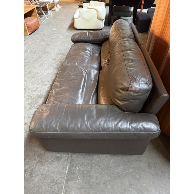 1980s Italian Modern Sofa by Tito Agnoli for Poltrona Frau, 1980s For Sale - Image 5 of 9