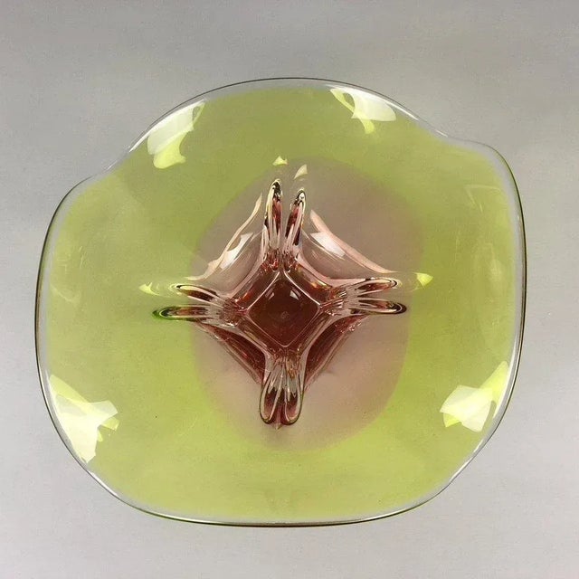 Vintage Art Glass Bowl from Chribska Glass Work, 1960s For Sale - Image 4 of 11