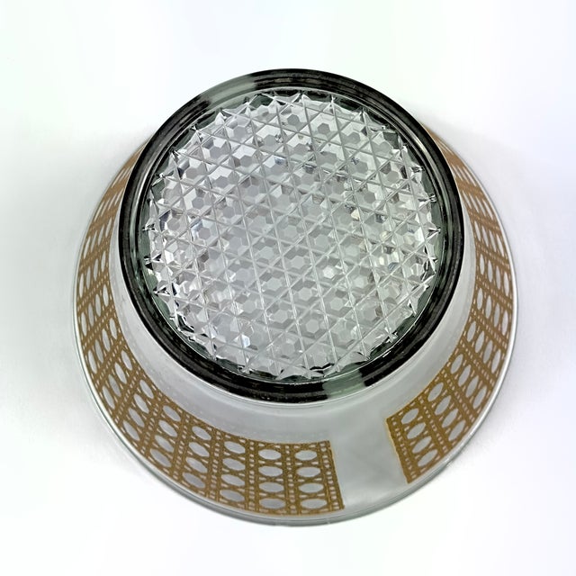 Large Vintage 22k Gold Embellished Glass Canella Ice Bowl by Culver LTD For Sale In Miami - Image 6 of 11