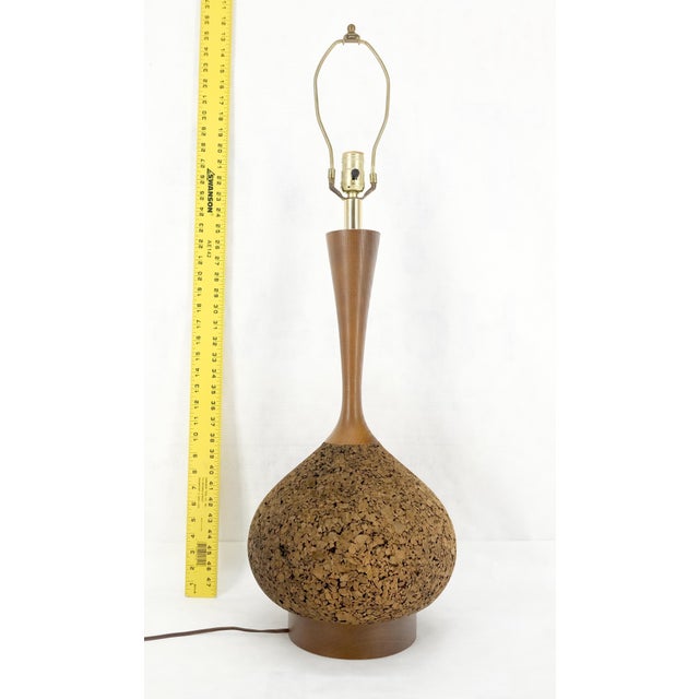 Brass Mid Century Modern c1970s Onion Bulb Shape Turned Cork & Walnut Table Lamp For Sale - Image 8 of 8