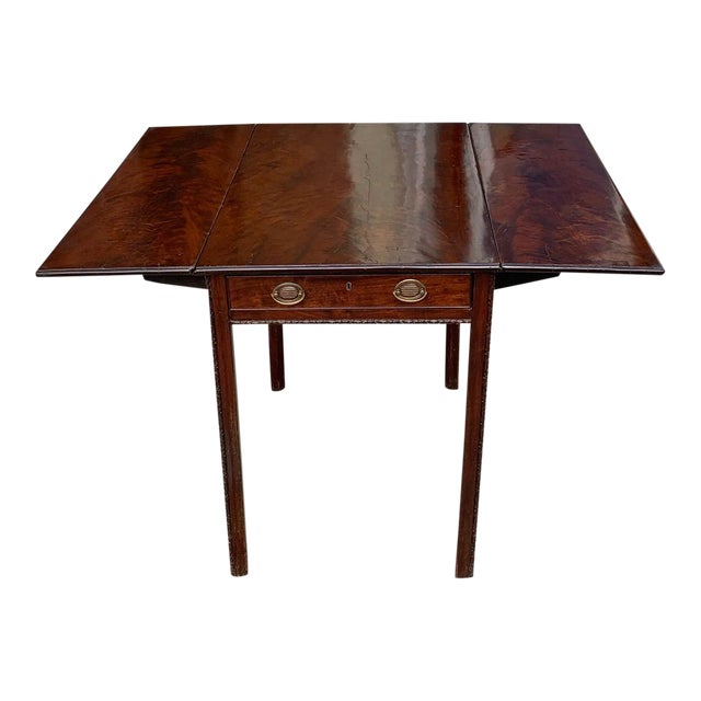 18th C. Chippendale Drop Leaf Table For Sale