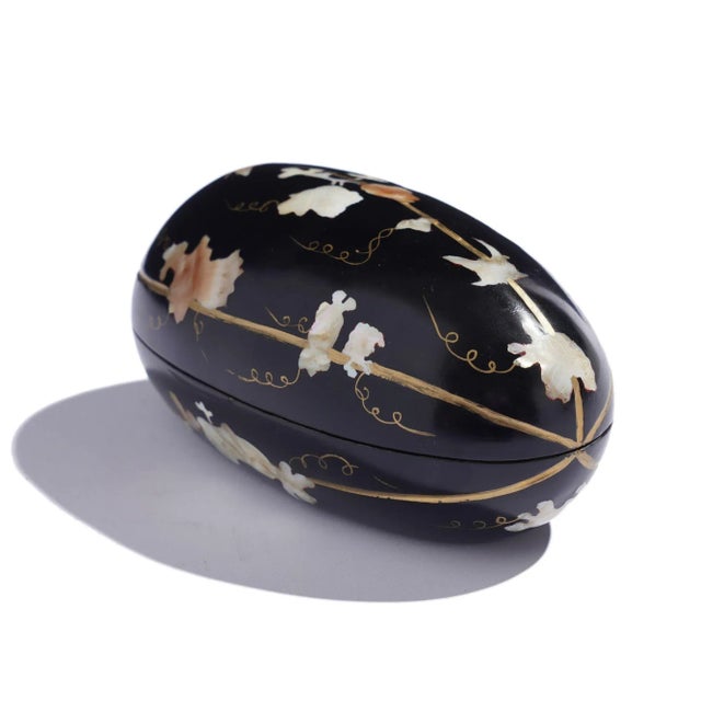 Black Japanese Hand Carved Melon Form Black Lacquered Box For Sale - Image 8 of 12