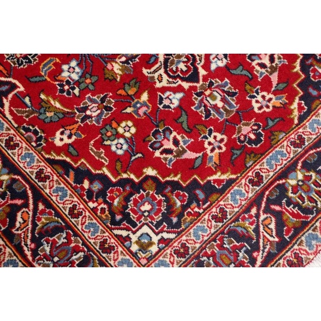 Kashan Rug in Hand-Knotted Virgin Wool For Sale - Image 6 of 11