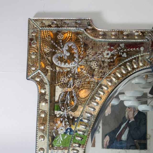 Etched and scalloped glass Venetian mirror For Sale - Image 4 of 13