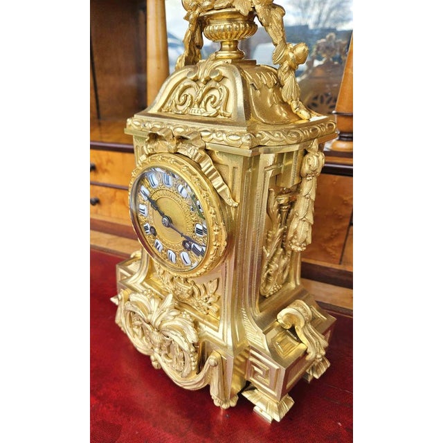 Louis XVI Pendulum in Gilded Bronze For Sale - Image 11 of 18
