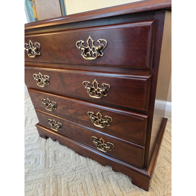 Late 20th Century Vintage Chippendale Bedside Chest of Drawers / Nightstand For Sale - Image 5 of 14