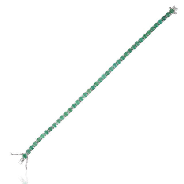 Metal Contemporary 9.18 Ct Round Cut Emerald Line Tennis Bracelet - May Birthstone Gift For Sale - Image 7 of 13