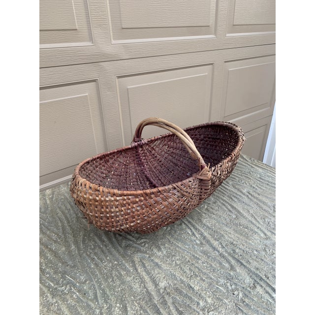 Early 20th Century Early 20th Century American Splint Oak Gathering Basket For Sale - Image 5 of 12
