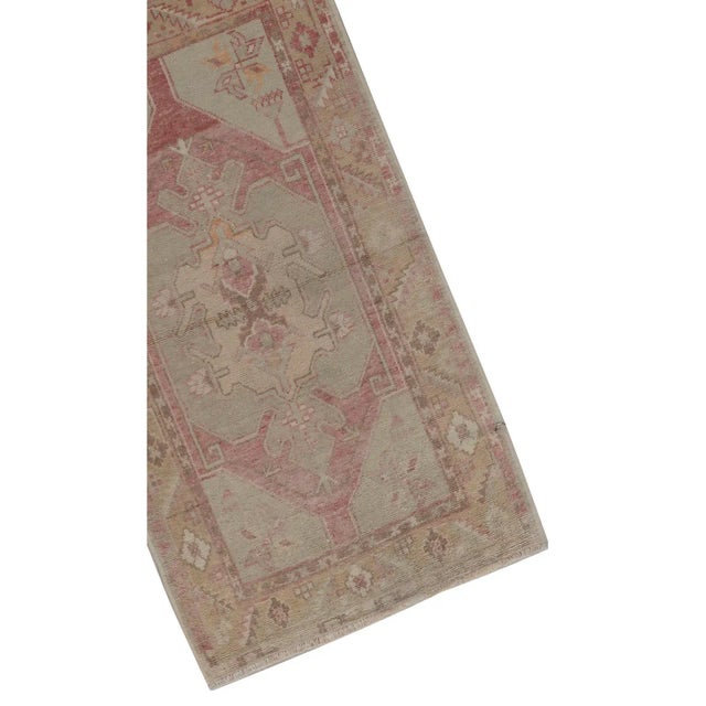 Turkish Vintage Turkish Oushak Area Rug 2ft 9in X 6ft 4in For Sale - Image 3 of 5