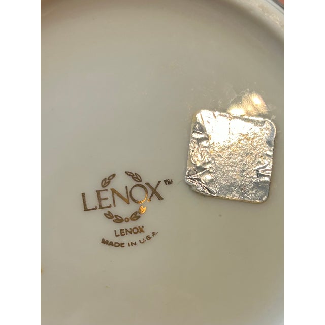 Vintage Lenox Mirage Porcelain Vase – Ivory Cream Ribbed “Windswept Flutes” Design For Sale - Image 12 of 12