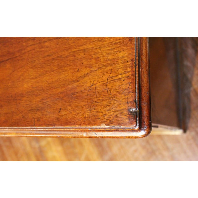 Circa 1780 English George III Chest of Drawers For Sale - Image 11 of 12