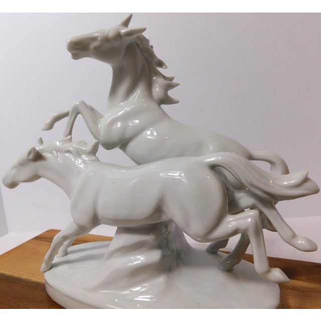 Carl Scheidig Galloping Horses – Gräfenthal German Porcelain Sculpture For Sale In Providence - Image 6 of 18