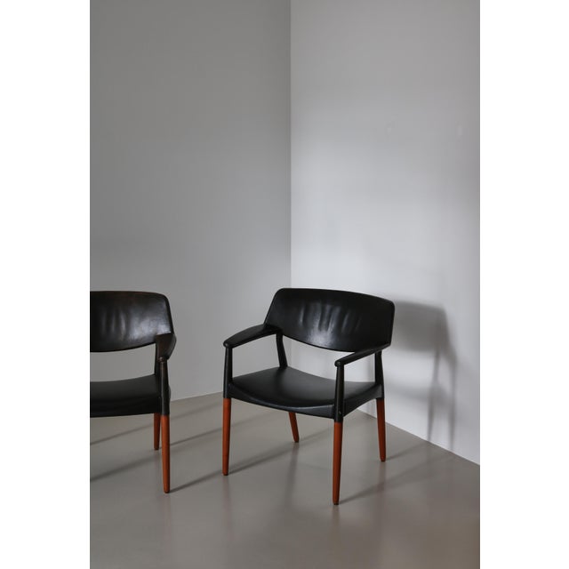 Set of Danish Modern Armchairs in Teakwood & Leather attributed to Larsen & Bender Madsen, 1950s For Sale - Image 3 of 18