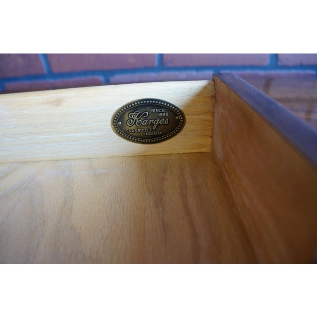 Karges Furniture Late 20th Century Pair of French Provincial Nightstands ~ Bedside Chests ~ Chest of Drawers ~ by Karges For Sale - Image 4 of 6