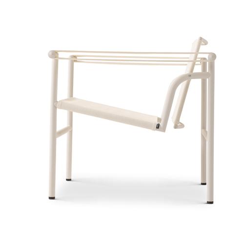 Cassina White LC1 Chair by Le Corbusier, Pierre Jeanneret and Charlotte Perriand for Cassina For Sale - Image 4 of 10