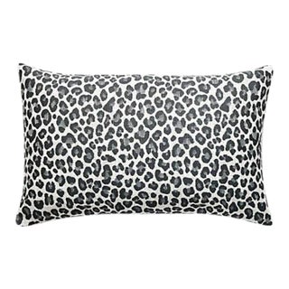 The House of Scalamandré Backyard Bengal Outdoor Lumbar, Slate For Sale