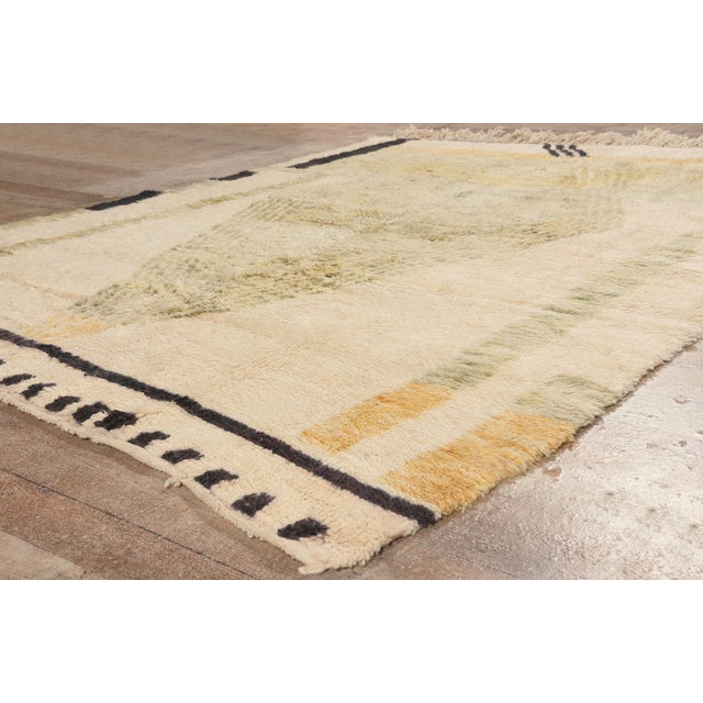 Ivory Contemporary Beni Mrirt Moroccan Rug, 07'01 X 09'00 For Sale - Image 8 of 10