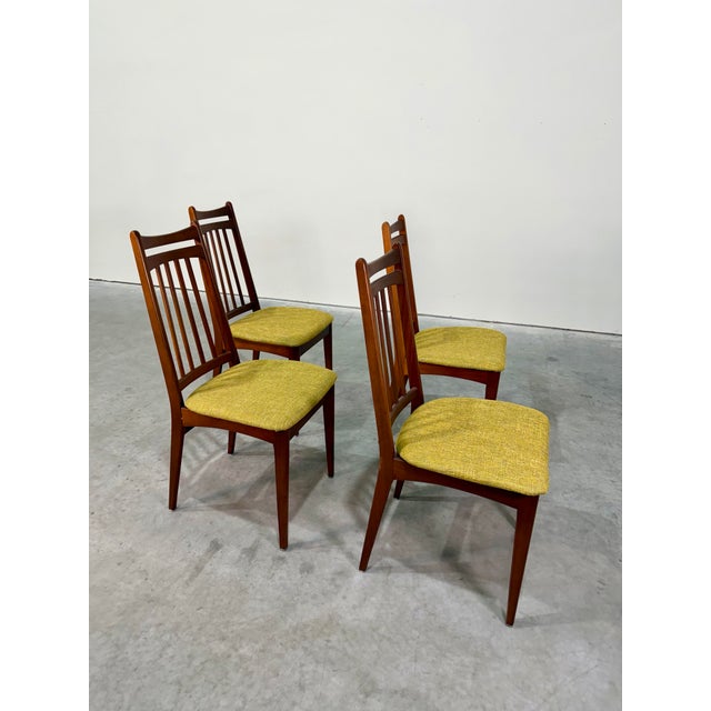 Danish Style Mid Century Dining Chairs, Set of 4, in Knoll Fabric For Sale In Tampa - Image 6 of 12