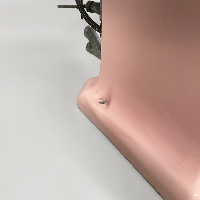 Italian Art Deco Pink Ceramic Bidet and Sink, 1920s, Set of 2 For Sale - Image 18 of 18