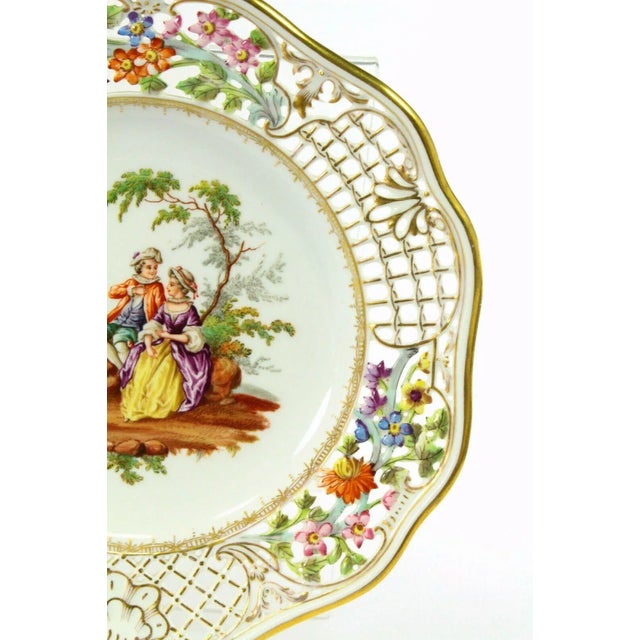 White 1820's Porcelain Plates Coalport Romantic Scenes Reticulated With Encrusted Flowers - a Pair For Sale - Image 8 of 13