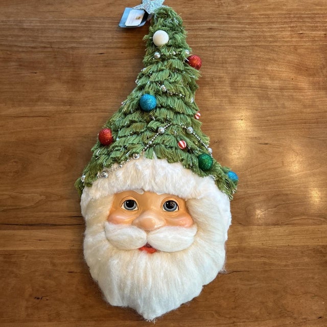 1980s Katherine's Collection Santa w/ Tree Hat Wall Mask Hanging 26" NEW 28-928537 For Sale - Image 12 of 12