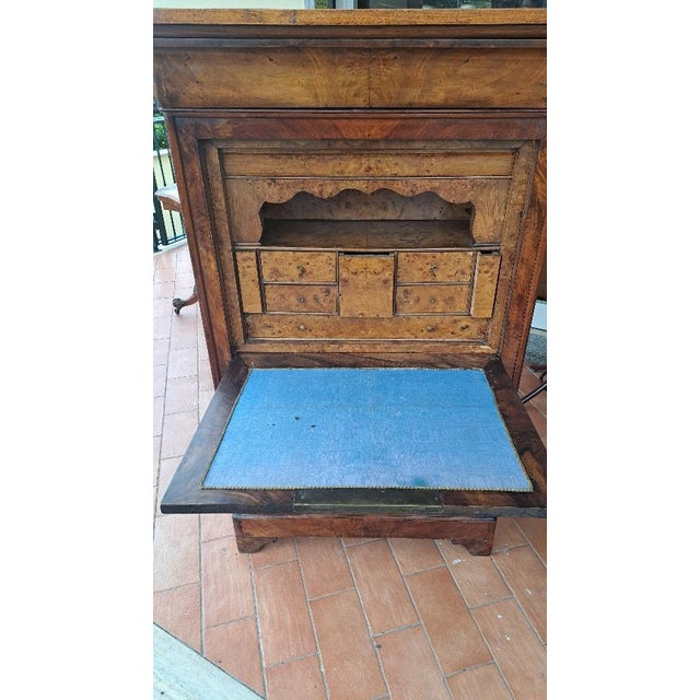 Antique Louis Philippe Secretaire in Walnut, 1800s For Sale - Image 4 of 7