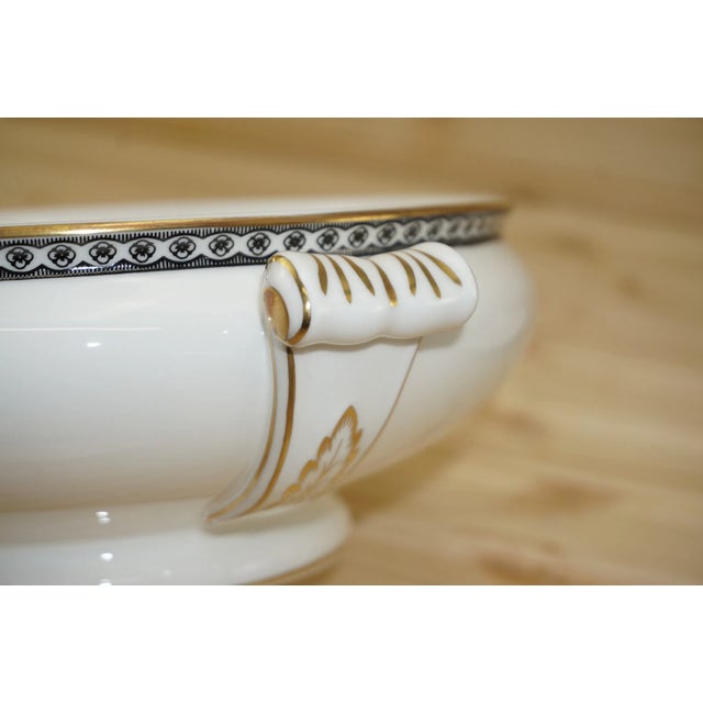 Wedgwood Vintage Mid-Century Modern Wedgwood Colonnade Covered Serving Bowl For Sale - Image 4 of 6