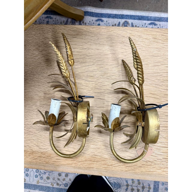 Mid 19th Century Hollywood Regency Italian Gilt Wheat Sheaf Wall Sconces – a Pair For Sale In Columbia, SC - Image 6 of 7