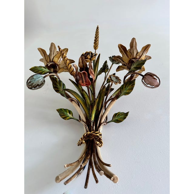 Italian Hand-Painted Tole Floral Bouquet Wall Sconce, 1940s For Sale - Image 12 of 18