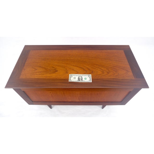 Danish Mid Century Modern Teak Hope Chest Trunk Storage MINT For Sale - Image 9 of 15