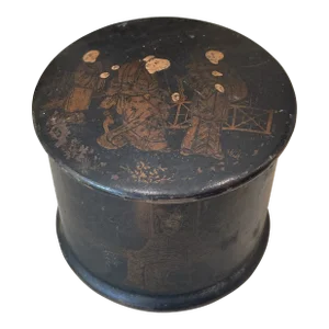 Antique English Chinosierie Papier-Mâché Iaquered Round Box