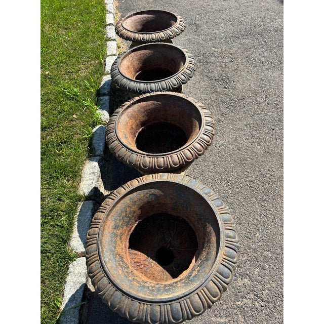 Mid 20th Century Medium Cast Iron Urns - Set of 4 For Sale In New York - Image 6 of 8