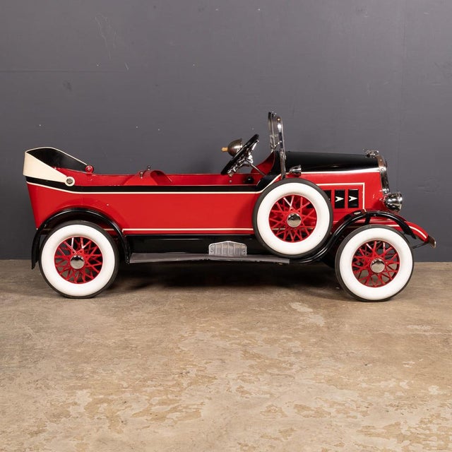 Vintage American Packard Two Seat Pedal Model Car, 1932 For Sale - Image 6 of 18