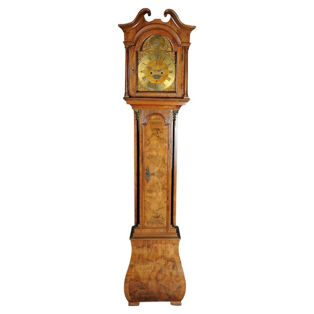 19th Century English Grandfather Clock in Oak and Walnut For Sale