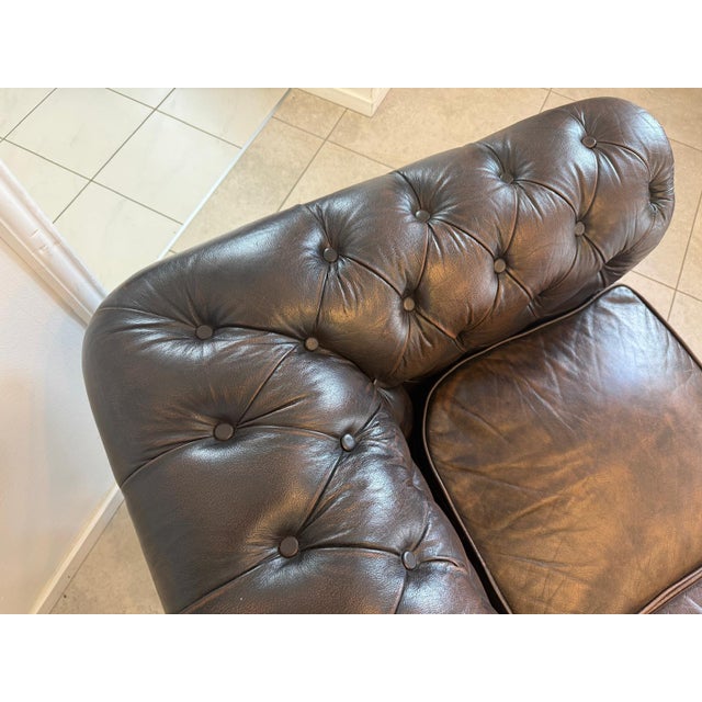 Chesterfield Three Seater Club Sofa from Zigarrenbraun For Sale - Image 12 of 18