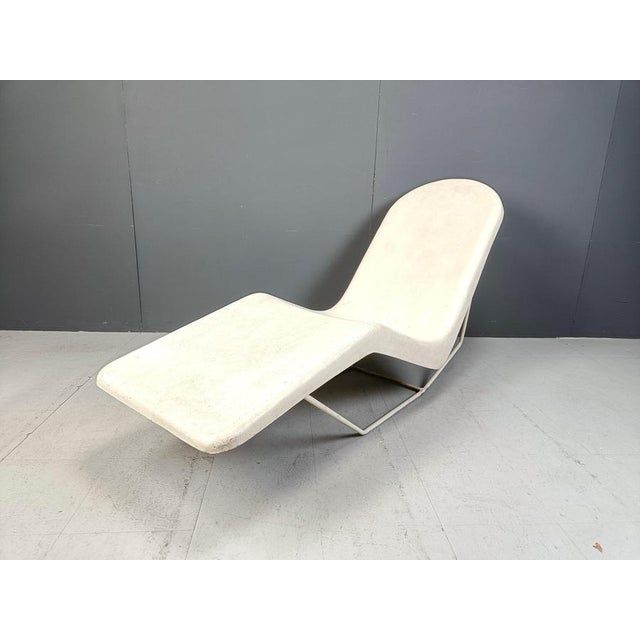 Mid-Century Fiberglass Chaise Longue, 1960s For Sale - Image 3 of 10