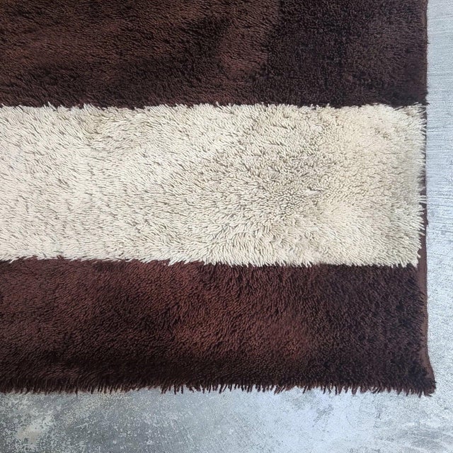 Space Age Geometric Rug in Wool, Italy, 1970s For Sale - Image 10 of 11