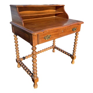 Vintage Desk or Accent Table With Barley Twist Spindle Legs in Henredon Style For Sale