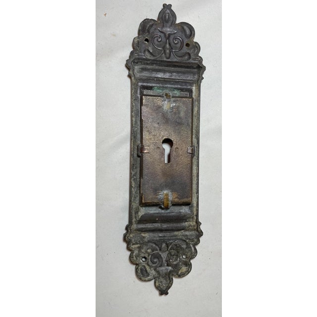Large Antique Ornate 1800s Gilt Bronze Key Escutcheon Door Hardware Plaque Mount For Sale In New York - Image 6 of 9