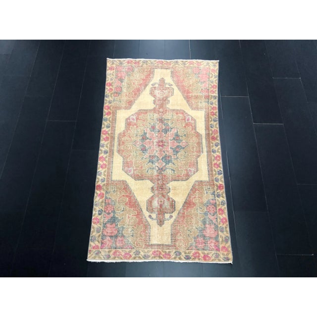 Vintage Bohemian Turkish Oushak Floral Beige and Red Rug For Sale - Image 11 of 11