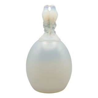 Tourterellès Opalescent Glass Vase by René Lalique, 1920s For Sale