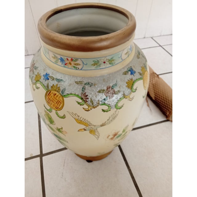 Toyo Antique Toyo Satsuma Textured Hand Painted Elegant Flying Birds Vase 13 Inches For Sale - Image 4 of 9