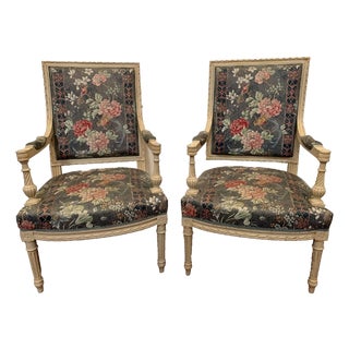 Louis XVI Style Chairs in White Lacquered Beechwood, Set of 2 For Sale