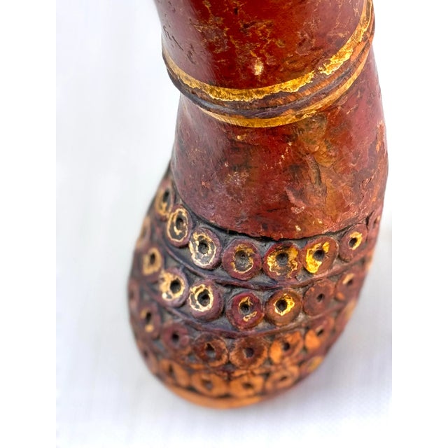 Table Desk: Antique Warm Red Lacquer and Gilt Chinoiserie French Table / Writing Desk For Sale - Image 10 of 12