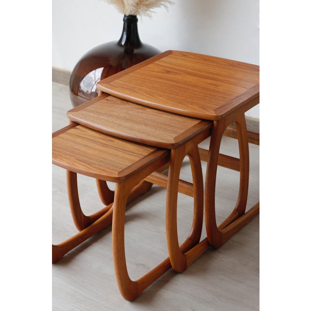 1960s Vintage Teak Nesting Tables from Nathan, 1960s, Set of 3 For Sale - Image 5 of 18