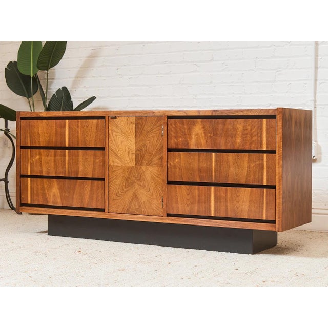 Lane Furniture Restored Lane 1970’s Dresser For Sale - Image 4 of 12