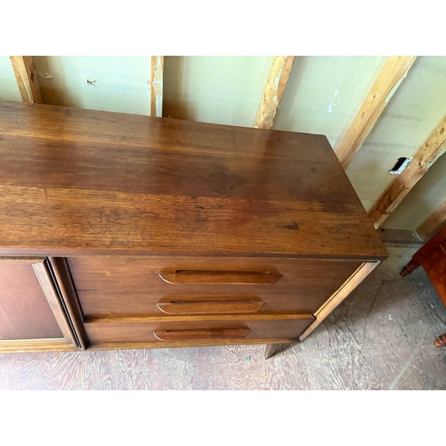 Brown Mid Century Modern Walnut 74” Dresser by Bassett For Sale - Image 8 of 18