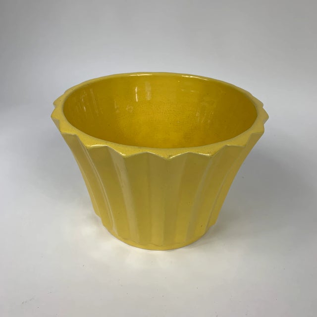 Mid-Century Yellow Ceramic Planters - Set of 2 For Sale In New York - Image 6 of 8