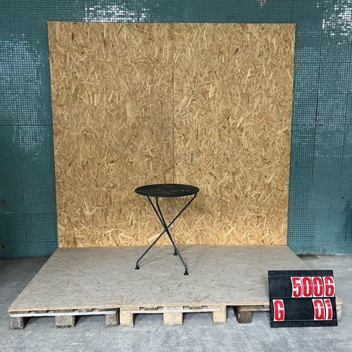 Small Vintage French Tripod Metal Dining Table, 1950s For Sale - Image 4 of 4